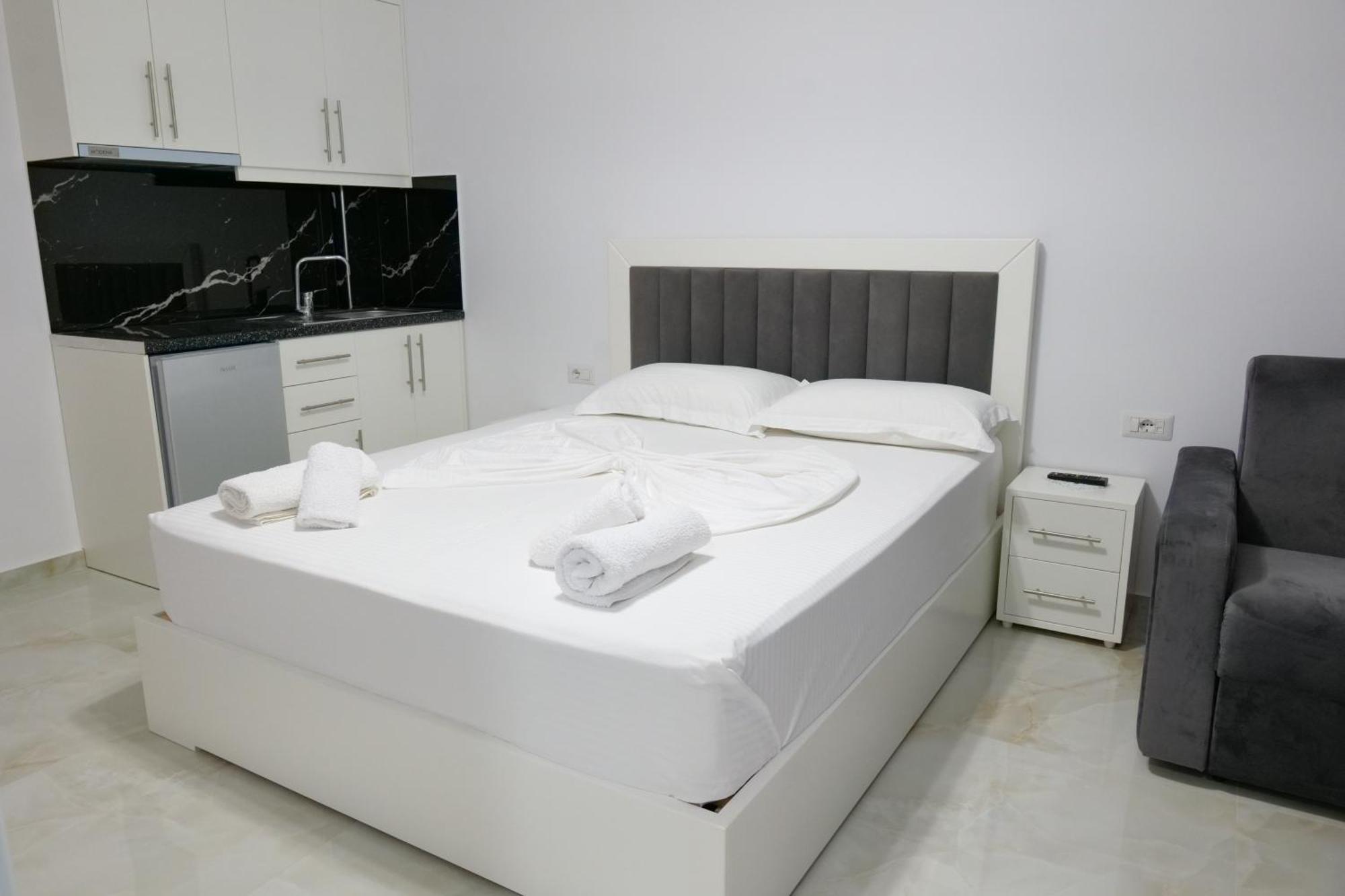 Hotel Zeka كساميل المظهر الخارجي الصورة