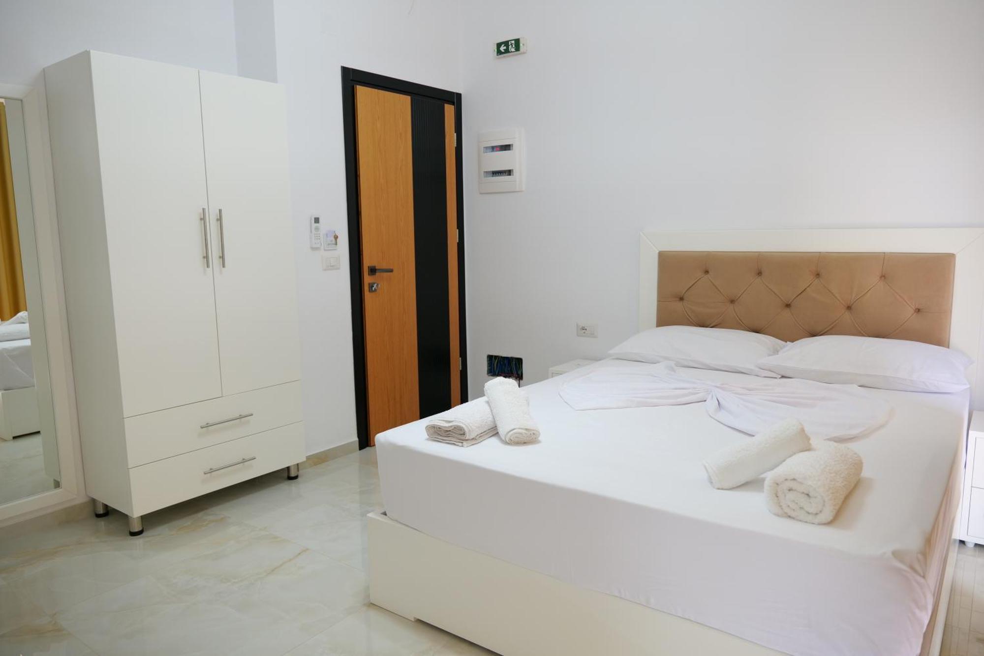 Hotel Zeka كساميل المظهر الخارجي الصورة